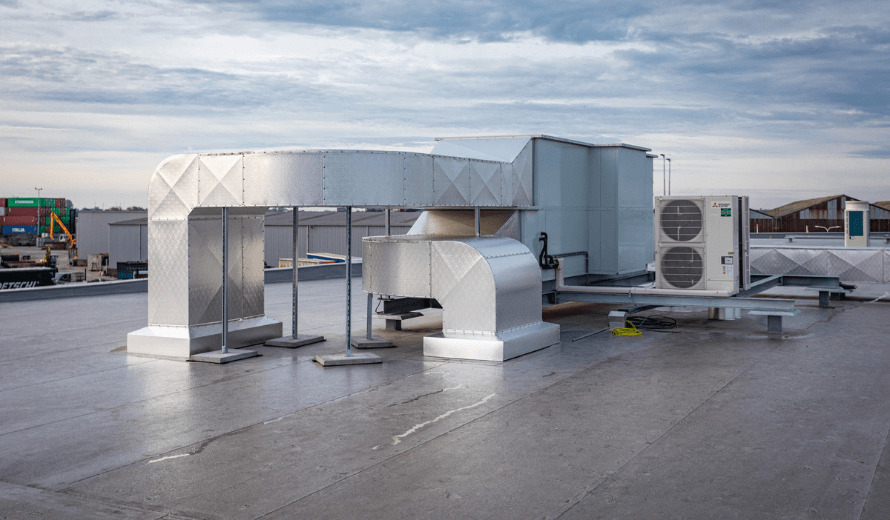 Peute recycling klimaatinstallatie dak