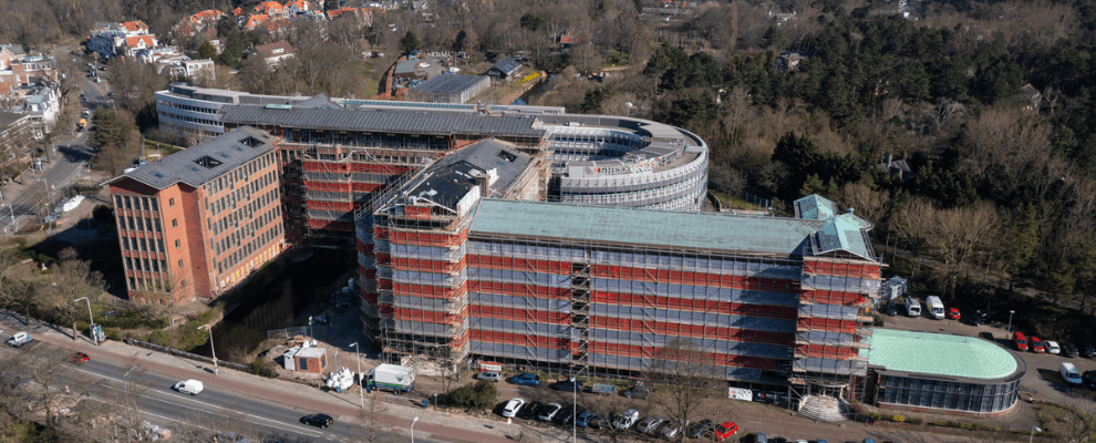 Gebouw Plesmanduin in aanbouw