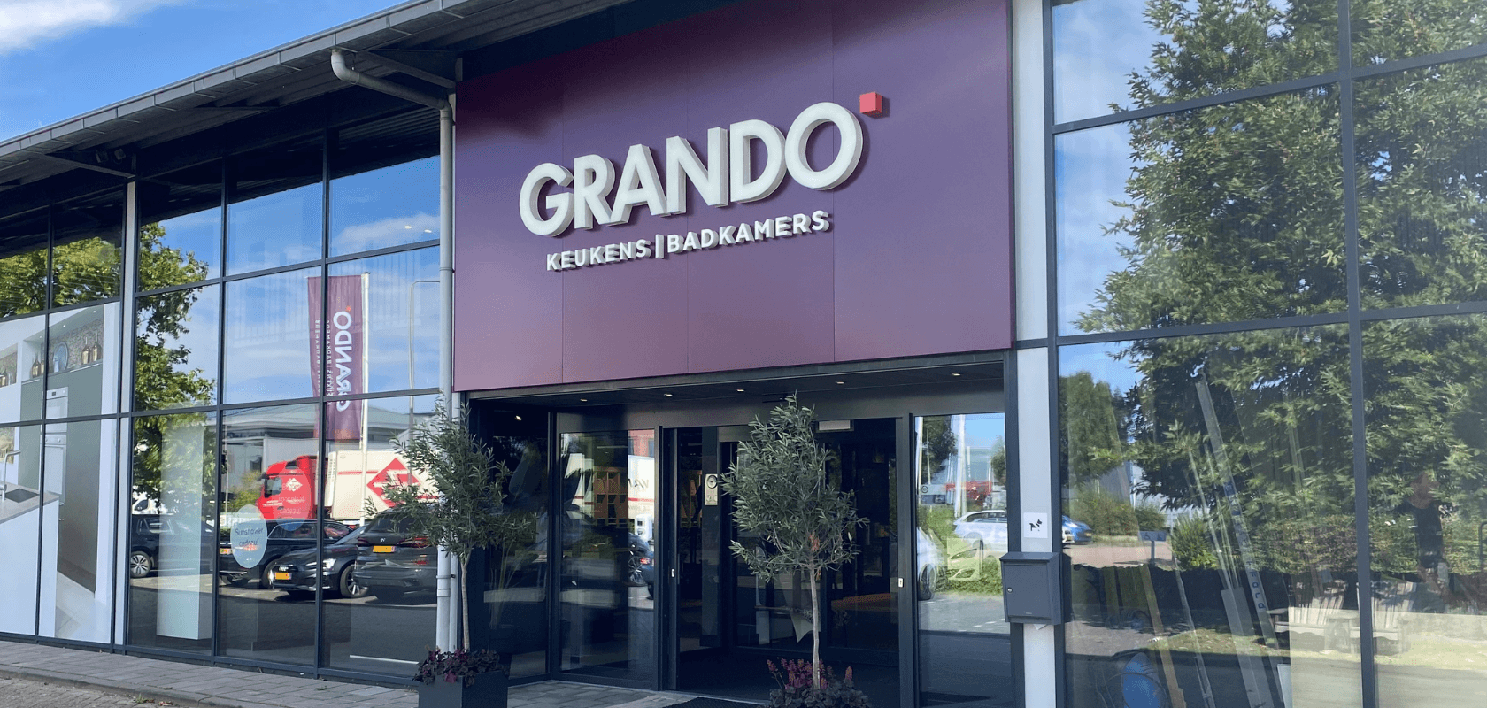 Grando Keukens & Badkamers Hazerswoude Dorp